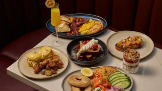 Weekend Brunch & Bottomless Mimosas at Lyla foto
