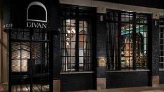 Divan After Dark Photo