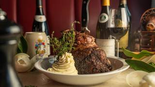 Schweinehaxe | Braised Pork Shank Photo