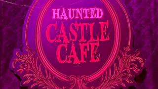 Happy Hour at the Castle foto