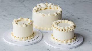 Reservation w/ 8" Custom Cake Photo