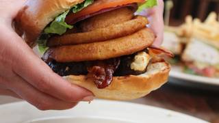 Burgers, Beer & Wings! foto