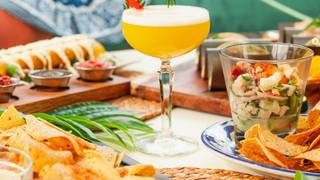 La Terraza Happy Hour foto