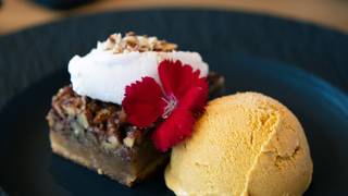$95 | 10 course omakase experience foto