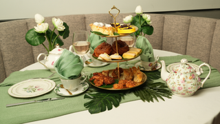 "Tropic Like It's Hot!" Tipsy Tea Party foto