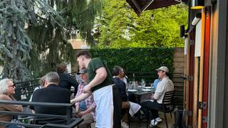 Outdoor Patio! foto