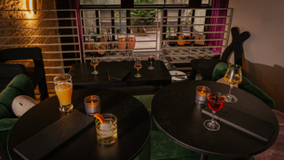 Happy Hour Burger, Beer & Shot foto