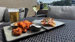 Live Entertainment featuring Stan Karcz 7PM-9PM foto