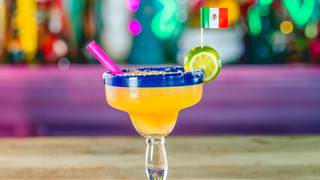 Happy Hour Monday- Friday 2-6pm foto