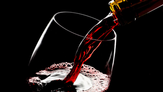 Wine Wednesday Just Got Elevated foto