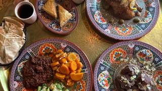 Prixe Fixe Family Style Four Course Dinner foto