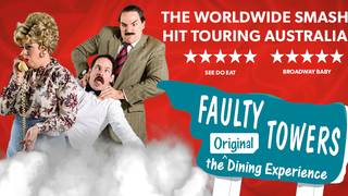 Faulty Towers Dining Experience foto