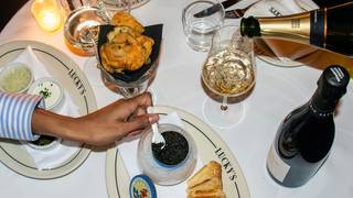 1/2 Off Caviar Service - Every Sunday at Lucky's foto
