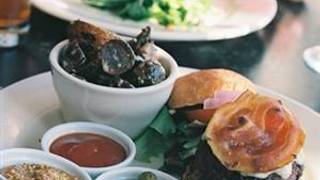 Best Restaurants In Camden Maine Opentable Blue Spoon