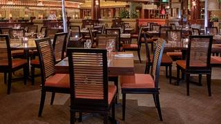 Best Restaurants In Buckhead Opentable Seasons 52 Buckhead