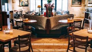 Best Restaurants In Lake Zurich Opentable Pinstripes South Barrington