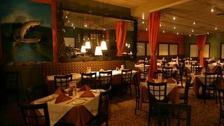 Best Restaurants In Novi Opentable Best American Restaurants In Novi