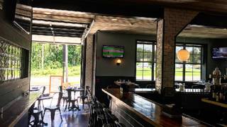 Best Restaurants In Warrington Opentable Devil S Acre Tavern