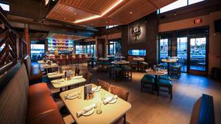 Best Restaurants In Jacksonville Opentable Firebirds Wood Fired Grill Jacksonville