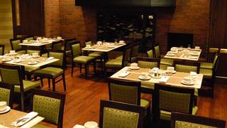 Best Restaurants In Rosemont Opentable Liberty Tavern