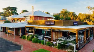 Photo du restaurant The Deck at Flinders Hotel