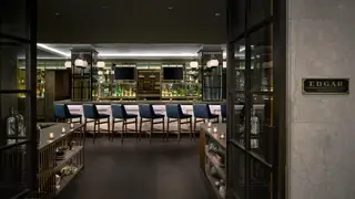 EDGAR Bar & Kitchen at The Mayflower Hotelの写真
