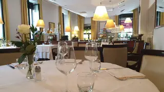 A photo of Belluccio's Restaurant restaurant