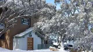 A photo of Alpine Retreat Hotel Mt Buller restaurant