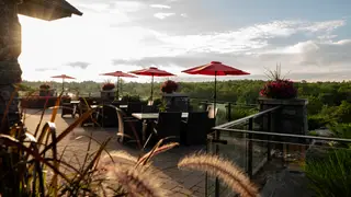A photo of Cliffside at Muskoka Bay Resort restaurant