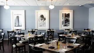 A photo of Liv's Oyster Bar restaurant