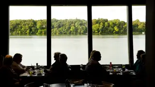 Photo du restaurant Birch's on the Lake Brewhouse & Supperclub