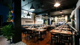 A photo of Luigi Malones Dublin restaurant