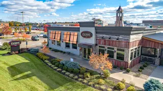 A photo of Burntwood Tavern - Fairlawn restaurant