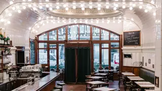 A photo of Cafe Paris - Saal/Salon restaurant