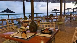 Una foto del restaurante Calabash Beach Bistro