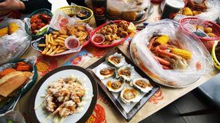 A photo of Aloha Krab Cajun Seafood & Bar restaurant