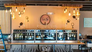 Photo du restaurant SummeRay Wine Bar & Local Eatery - Lake Havasu