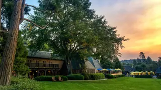 Une photo du restaurant UCLA Lake Arrowhead Lodge Dining Room