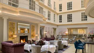 Een foto van restaurant The Atrium Lounge at The College Green Hotel (Formerly The Westin Dublin)