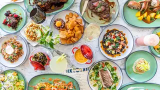 Una foto del restaurante Tonight & Tomorrow at La Colombe d’Or