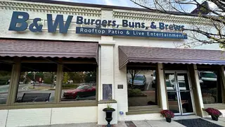 Photo du restaurant B&W Burgers, Buns & Brews
