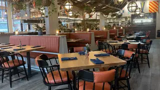 Una foto del restaurante Plank Seafood Provisions - Omaha