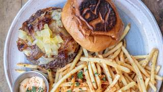 A photo of Chez Georges Bistro & Bar restaurant