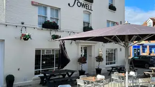 Photo du restaurant The Powell Arms