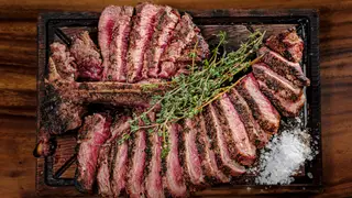 The Cutlery - Kaimuki's Neighborhood Steakhouse & Barbershopの写真