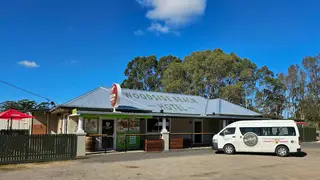 A photo of Woodside Beach Hotel restaurant