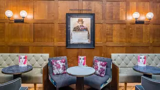 A photo of Courtroom Bar @ The Dixon Tower Bridge restaurant