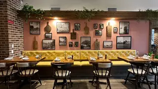 A photo of Oak Bistro restaurant