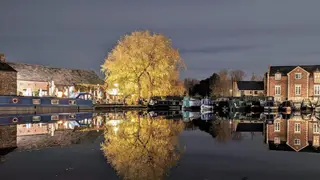 A photo of Th'Owd Tithe Barn restaurant