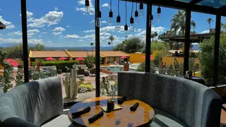 Una foto del restaurante Palm at the Westward Look Resort